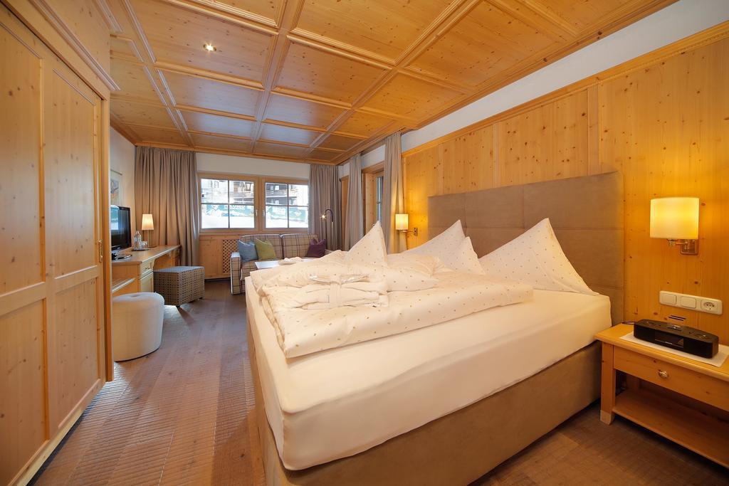 Hotel Petersboden Lech Extérieur photo